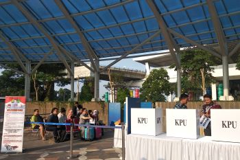 Penumpang di Terminal 3 Bandara Soekarno Hatta kecewa tak bisa memilih