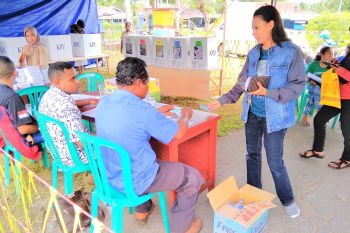 Warga Biak Numfor antusiasme menyalurkan hak pilih