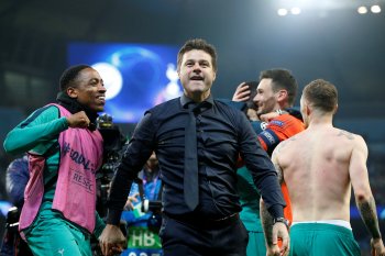 Sebelas pertandingan fase gugur Liga Champions diwarnai VAR