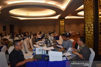 Situng KPU baru 4,6 persen, Jokowi-Ma'ruf masih unggul