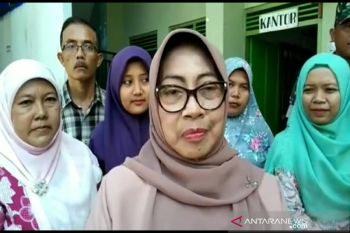 Bupati Gunung Kidul mengajak perempuan memiliki daya saing