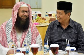 Ulama Palestina mengunjungi Masjid Agung Jawa Tengah