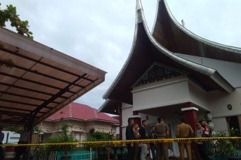 10 kotak surat suara pemilu di Pesisir Selatan, Sumbar terbakar