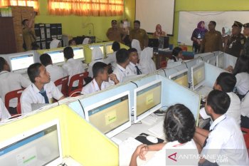 93 SMP di Sintang masih ujian berbasiskan kertas dan pensil