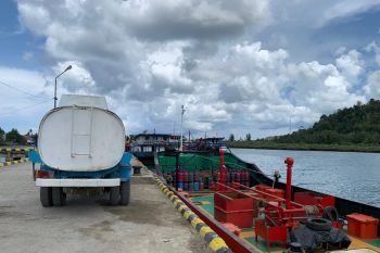 Sukseskan program BBM satu harga, Pertamina tambah pasokan BBM ke Mentawai