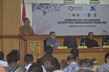 Bali dan Bandung jadi proyek percontohan sepeda motor listrik