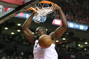 Raptors melaju  ke semifinal wilayah setelah akhiri Magic 4-1