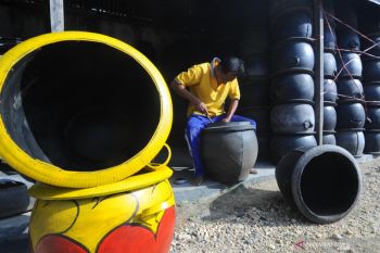 Bak Sampah Dari Ban Bekas