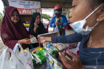 Pemkot Palu gelar pasar murah di halaman kantor wali kota