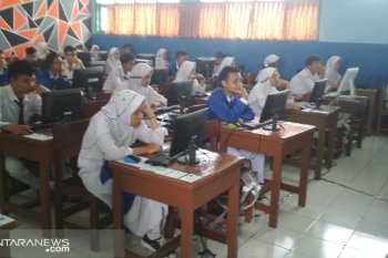 Kota Sukabumi baru tiga SMP laksanakan UNBK mandiri
