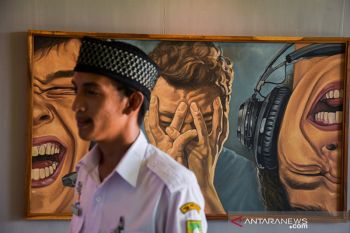 Riau gelar pameran "Ilusi Dalam Rupa". Begini tampilan karyanya