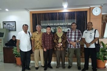 Birokrat Pemkab Pasaman, masih lemah dalam koordinasi, kata legislator