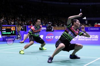 Pasangan ganda putra melaju ke final usai kalahkan Keigo-Takeshi