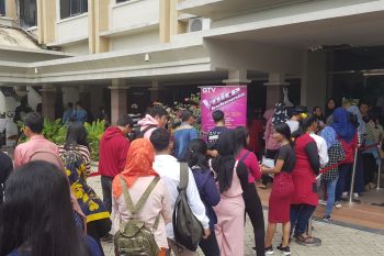 Antusias peserta bikin anteran panjang audisi the Voice Indonesia di Pekanbaru
