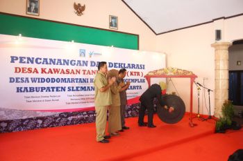 Desa Widodomartani mendeklarasikan desa tanpa rokok pertama di Sleman