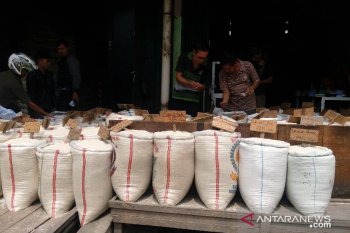 Pedagang PIB Cipinang jamin beras stabil saat Ramadhan