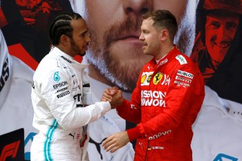 Pebalap Mercedes Lewis Hamilton: Ferrari harus segera membawa hasil
