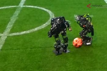 Video - Kemenristekdikti dorong mahasiswa menyenangi robot