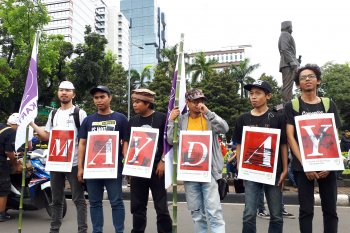 Pekerja kreatif dan media rentan dapat jam kerja panjang
