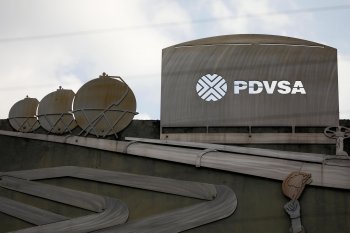 Harga minyak mentah dunia naik ditengah krisis politik  Venezuela