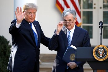 Adopsi pelonggaran kuantitatif, Trump desak Fed turunkan suku bunga
