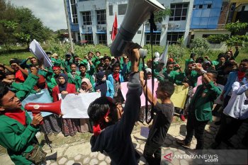 Unjuk rasa Hardiknas 2019