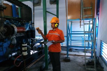 Semangat dan keikhlasan Ragil demi menerangi Lunyuk