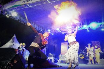 Mahasiswa Kotim juara umum festival budaya di Malang