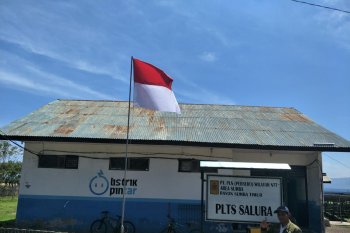 106 rumah di Pulau Salura sudah berlistriik