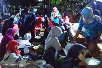 Warga Perumahan Talago Agam sambut Ramadhan dengan makan bersama