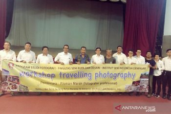 Mahasiswa ISI Denpasar perdalam ilmu fotografi wisata