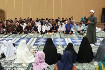 Pegawai Pemprov Kepri wajib kenakan busana muslim selama Ramadhan