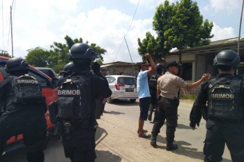 Densus 88 tembak mati terduga teroris