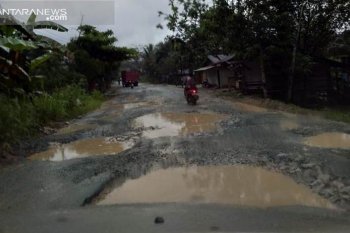 Jalan nasional di wilayah IKN baru masih rusak