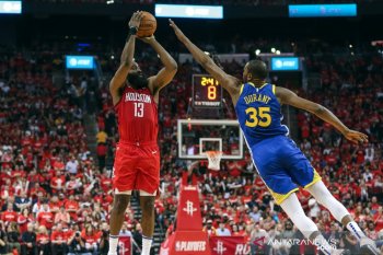 Rockets raih kemenangan pertama semifinal Wilayah Barat