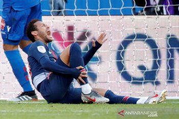 Gol  penalti  Neymar hindarkan PSG dari kekalahan beruntun