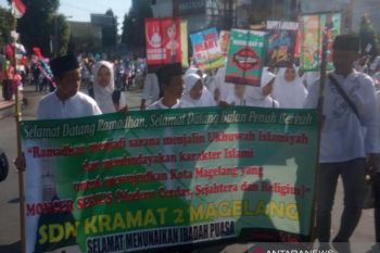 Ramadhan,  jam pelajaran sekolah di Magelang dikurangi 5 menit