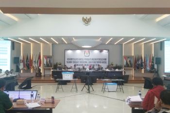 KPU RI gelar rapat pleno rekapitulasi penghitungan suara di dua ruangan terpisah