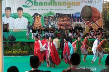 Sambut Ramadhan,  masyarakat Kudus visualisasi Dandangan di alun-alun