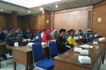 Aksi protes warnai rekapitulasi suara  di Batanghari, Jambi