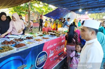 Pasar Ramadhan Sampit langsung diserbu pembeli