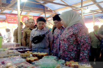 Bupati ajak masyarakat bernostalgia di pasar Ramadhan Kobar