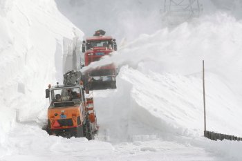 Penyusutan gletser Swiss menyulut sasaran baru iklim 2050 May