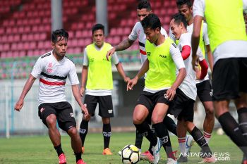 Madura United seleksi dua pemain asing