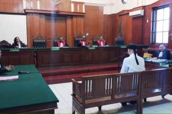 Ahmad Dhani bacakan terjemahan surat An Nisa di persidangan