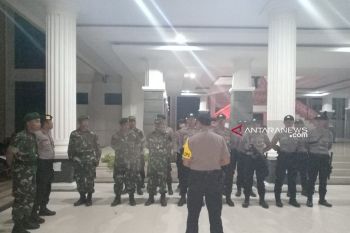 Pastikan kotak suara aman, TNI-Polri Tuba kawal kotak suara