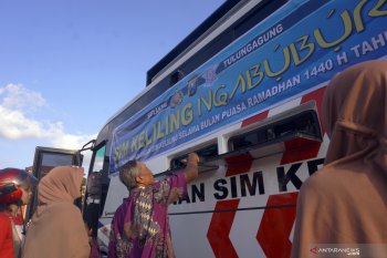 SIM keliling ngabuburit