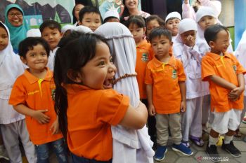 Minister emphasizes importance of character education for children