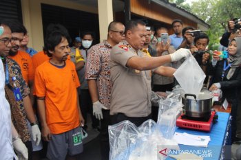 Polda Sulteng musnahkan dua kilogram sabu