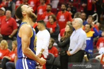 Warriors melenggang ke final setelah menangi gim keenam semifinal